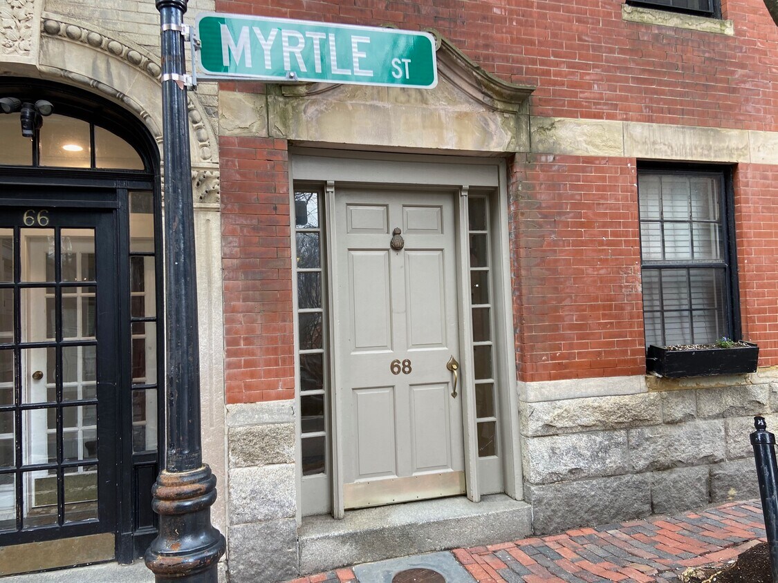 68 Myrtle St, Boston, MA 02114 Apartments in Boston, MA