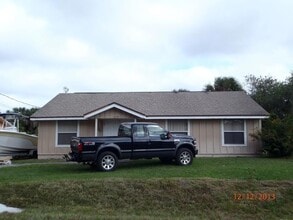 Building Photo - 5014 Palm Dr