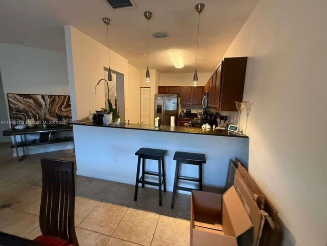 Foto del edificio - 8800 NW 107 Ct