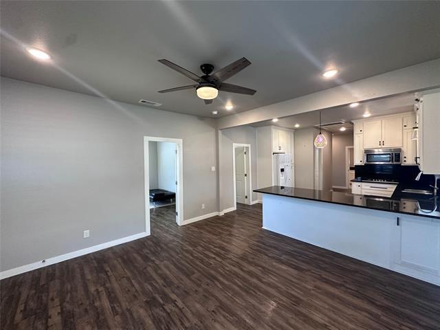 Building Photo - 2903 Carpenter Ave