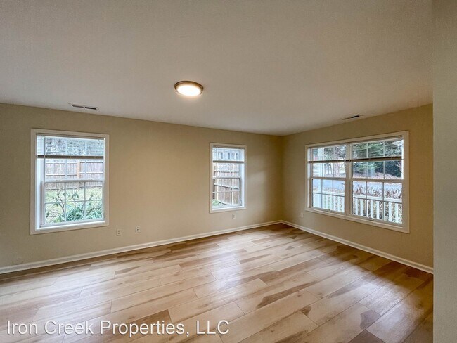 Foto del edificio - 3 br, 2.5 bath House - 101 Telfare Lane