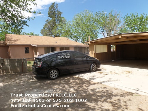 Building Photo - Great remodeled Country Home
