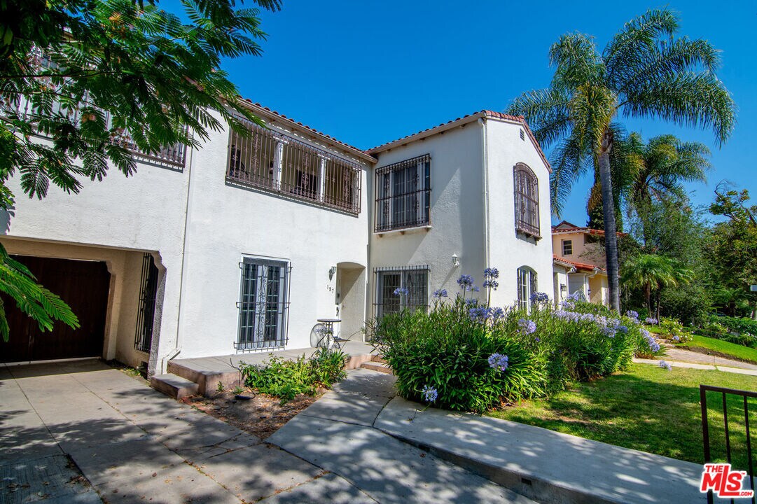 Foto principal - 157 S Mansfield Ave