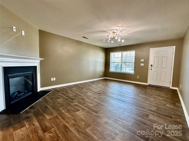 Foto del edificio - 1210 Leno Ln