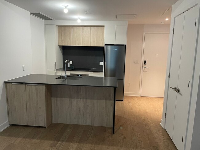 Building Photo - 505 Rue De L'escale