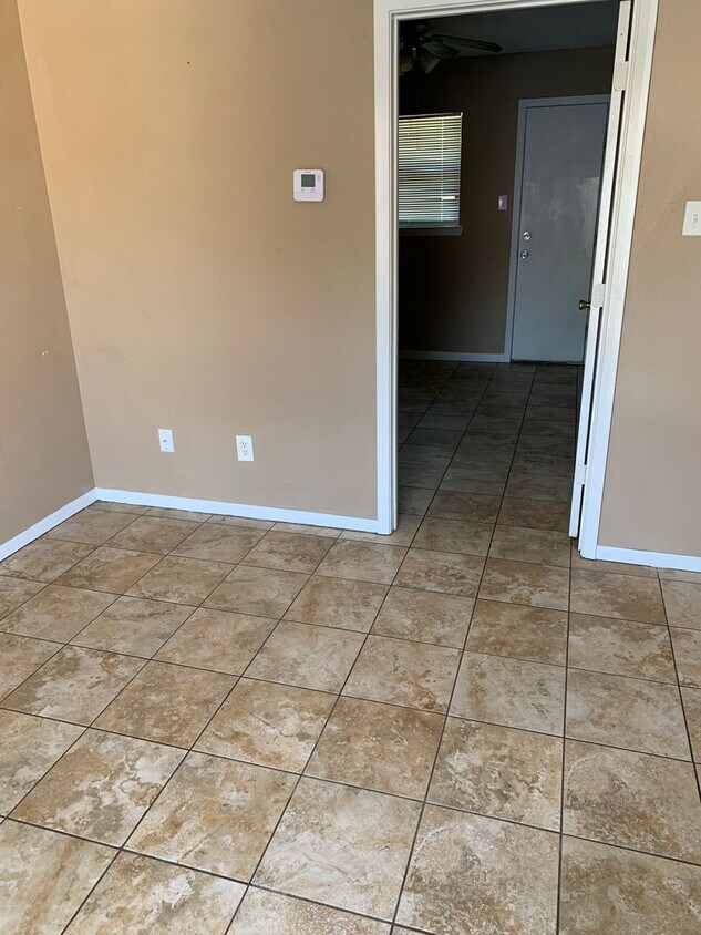 1431 W Hyman St Unit 5, Stephenville, TX 76401 Room for Rent in