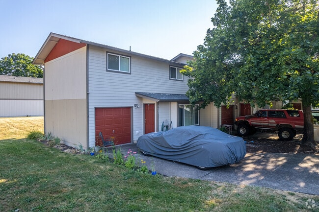 Exterior - Countryside Duplexes
