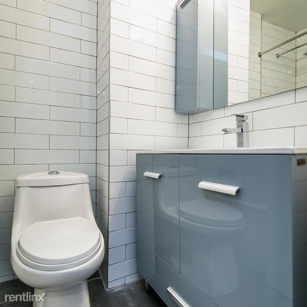 Building Photo - 377 Manhattan Ave