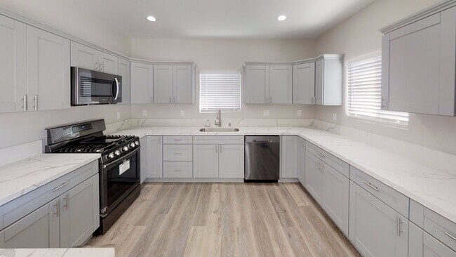 Foto del edificio - 5109 Ewing St