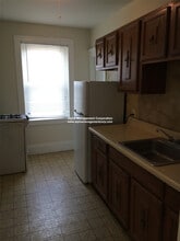 Building Photo - 349 Pleasant St