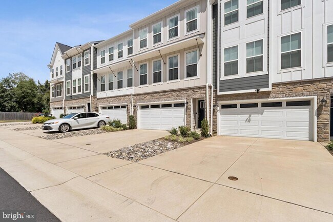 Foto del edificio - 3817 Drayton Ct