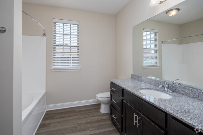 2BR, 2BA - B3L - 1,188SF - Bathroom - Westcreek Villas