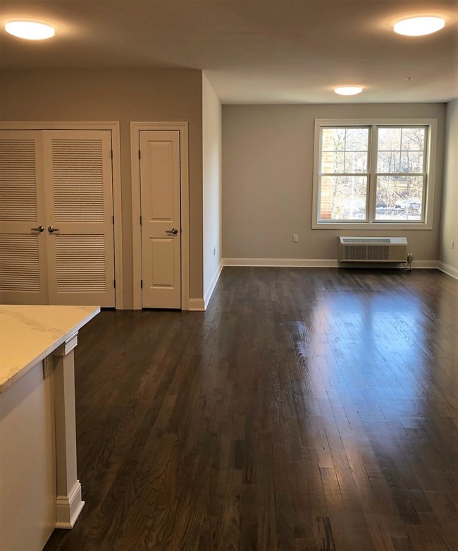 40 Park Ave Unit 208 Park Ridge Nj 07656 Apartment For Rent In