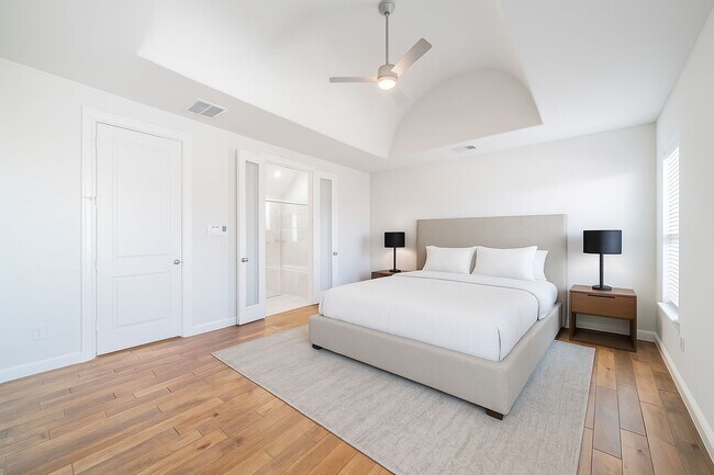 Foto del edificio - 2426 Bevis St