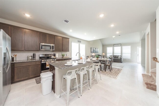 Building Photo - 8723 Arbor Trail Dr