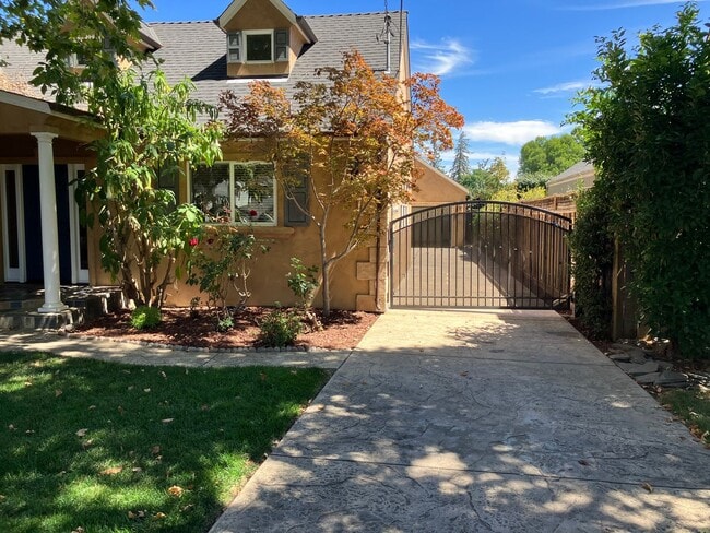 Building Photo - Charming Willow Glen Retreat – 3BR/2BA Jus...