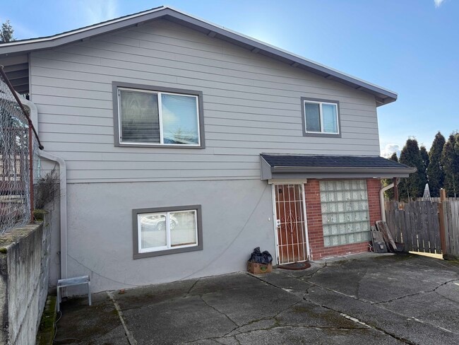 Photo - 1615 SW 110th St Townhome