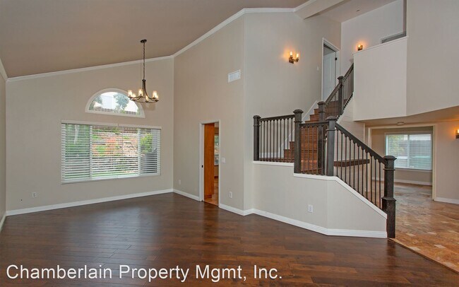 Building Photo - 5 br, 3 bath House - 1619 Corte Verano