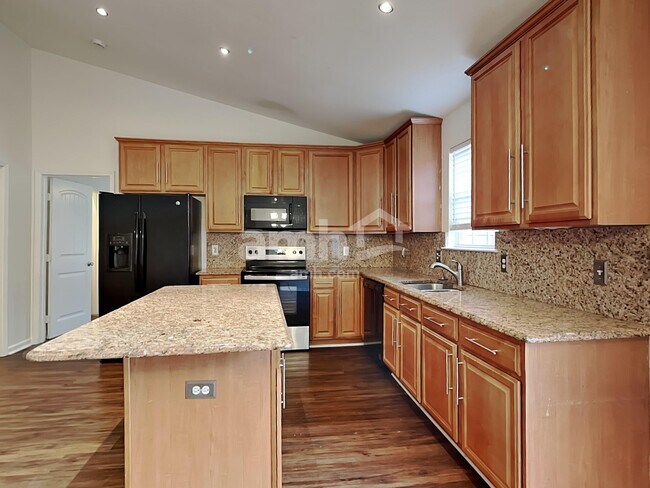 Foto del edificio - 135 Crescent Creek Ct