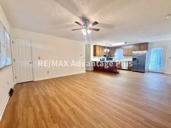 Foto del edificio - Spacious home with fiber internet close to Charlotte Court House