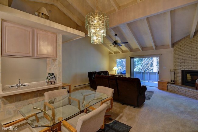 Building Photo - 3 br, 2.5 bath Condo - Mountain Shadows 167