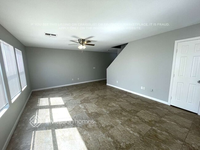 Foto del edificio - 1429 S Crossbow Ct