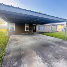 Building Photo - 2237 11th St