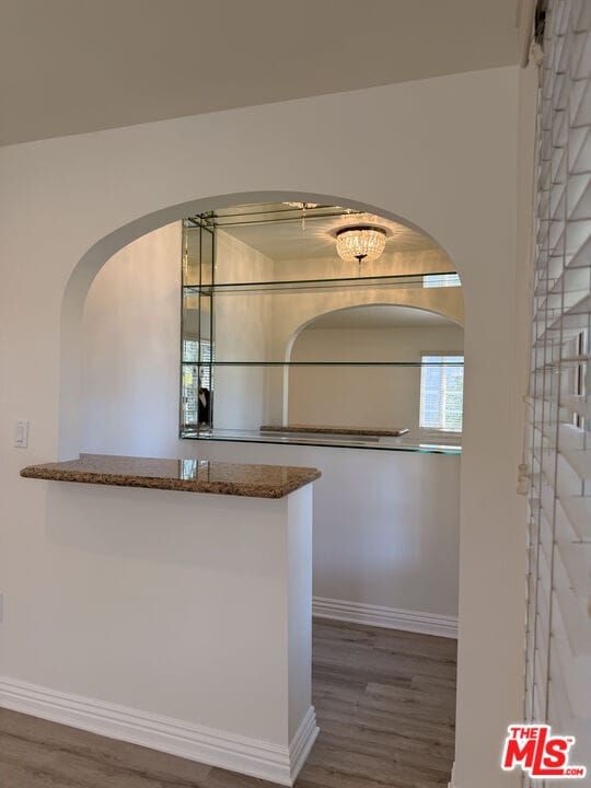 Foto del edificio - 153 N Hamilton Dr