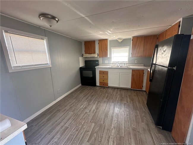 Building Photo - 3250 Princess Ann Dr