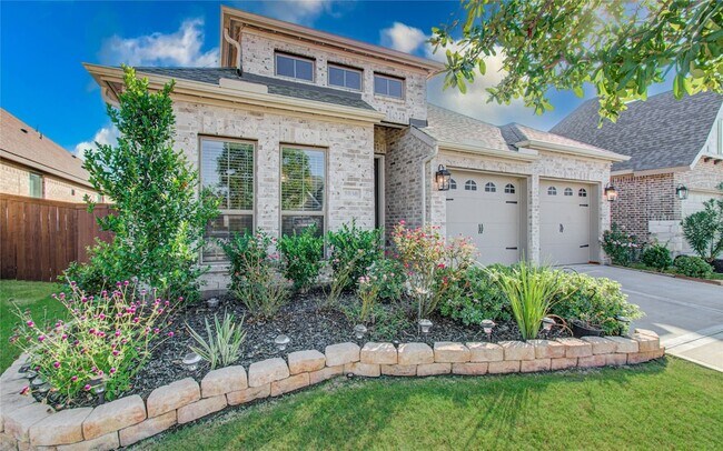 Building Photo - 5030 Morrison Dr