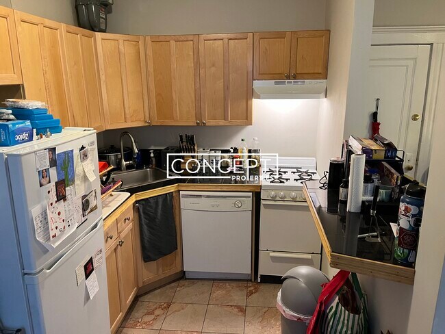 Building Photo - 110 Brainerd Rd