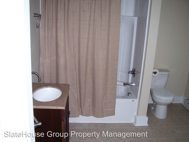 Foto del edificio - 238-238 Brimmer Ave