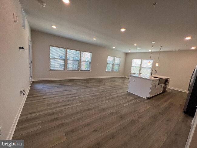 Building Photo - 12865 Mosaic Pk Wy