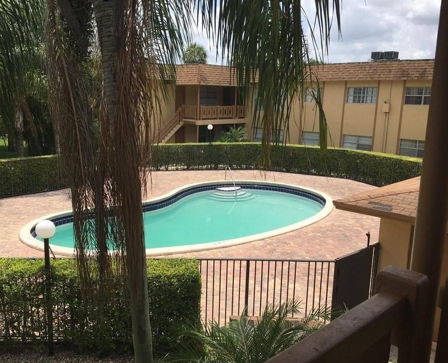 Foto principal - 2437 NW 39th Terrace
