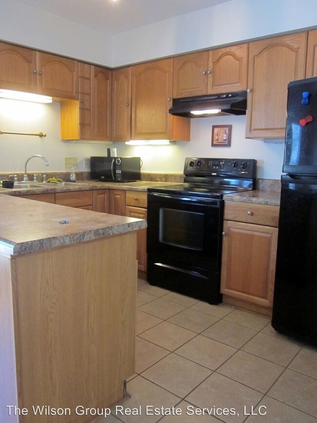 Building Photo - 2641 Blakemore Ave