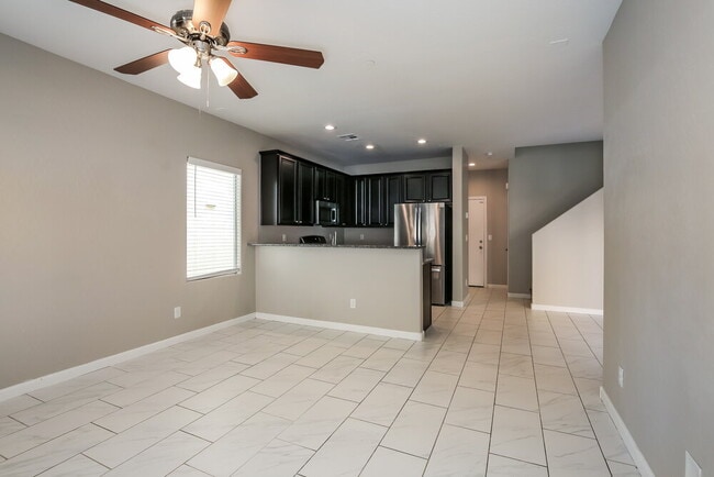 Building Photo - 7708 Twirling Yarn Ct