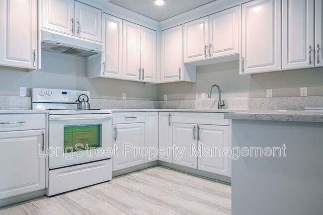 Foto del edificio - 430 NE 176th Ave