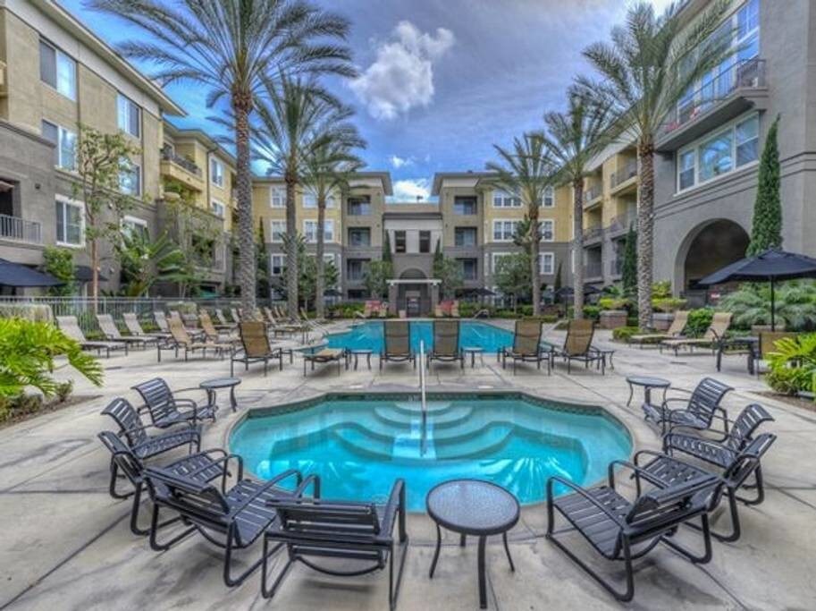 Foto principal - 1801 E Katella Ave