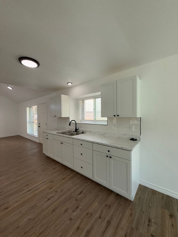 Building Photo - 6406 Gray Ridge