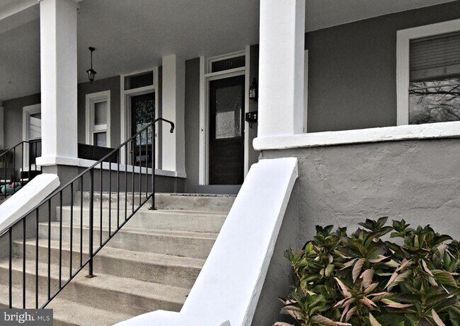 Foto del edificio - 778 Starr St