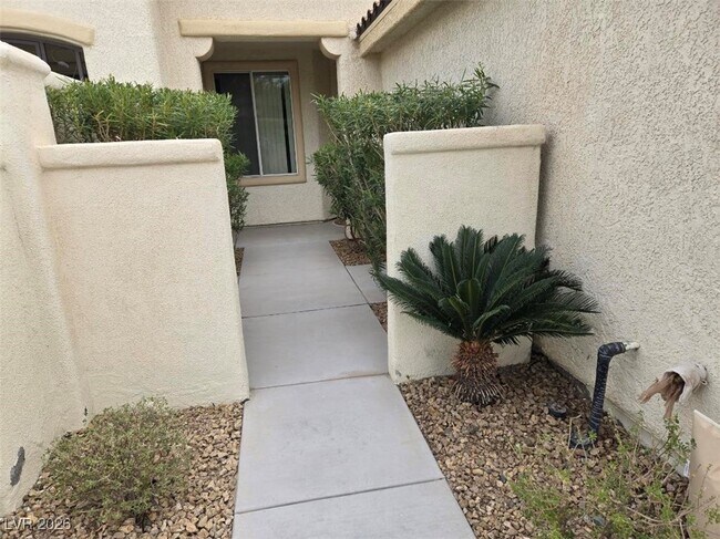 Foto del edificio - 5196 Alfingo St