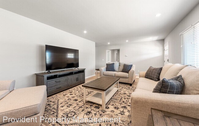 Foto del edificio - 3 br, 2 bath House - 1710 Main Street