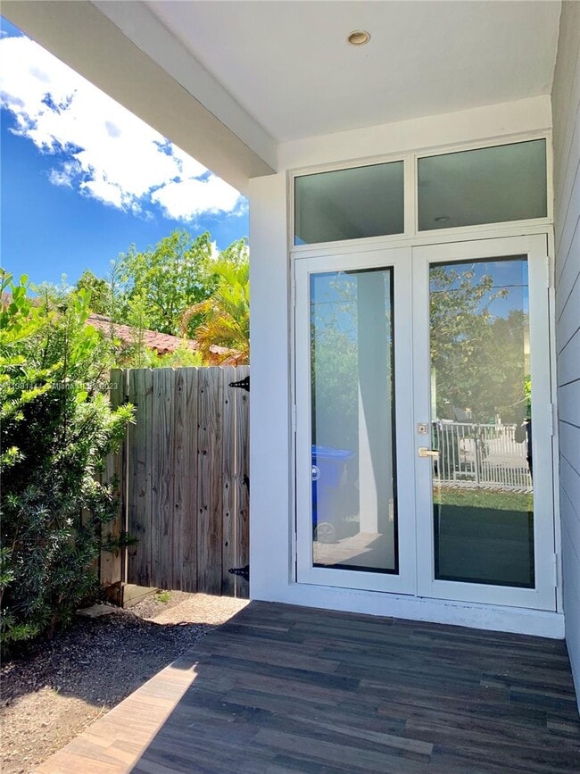 Foto del edificio - 2852 SW 32nd Ct