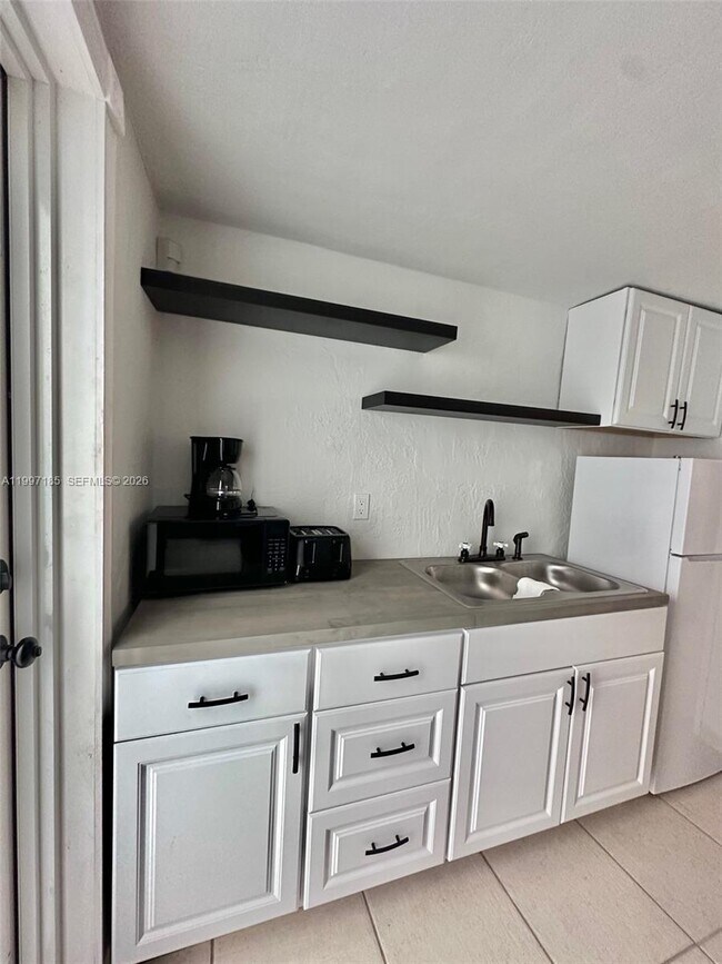 Foto del edificio - 1375 NW 84th Terrace