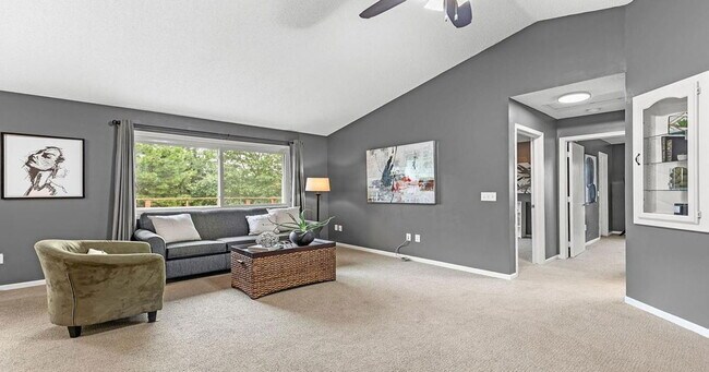 Building Photo - 18890 Barrington Dr