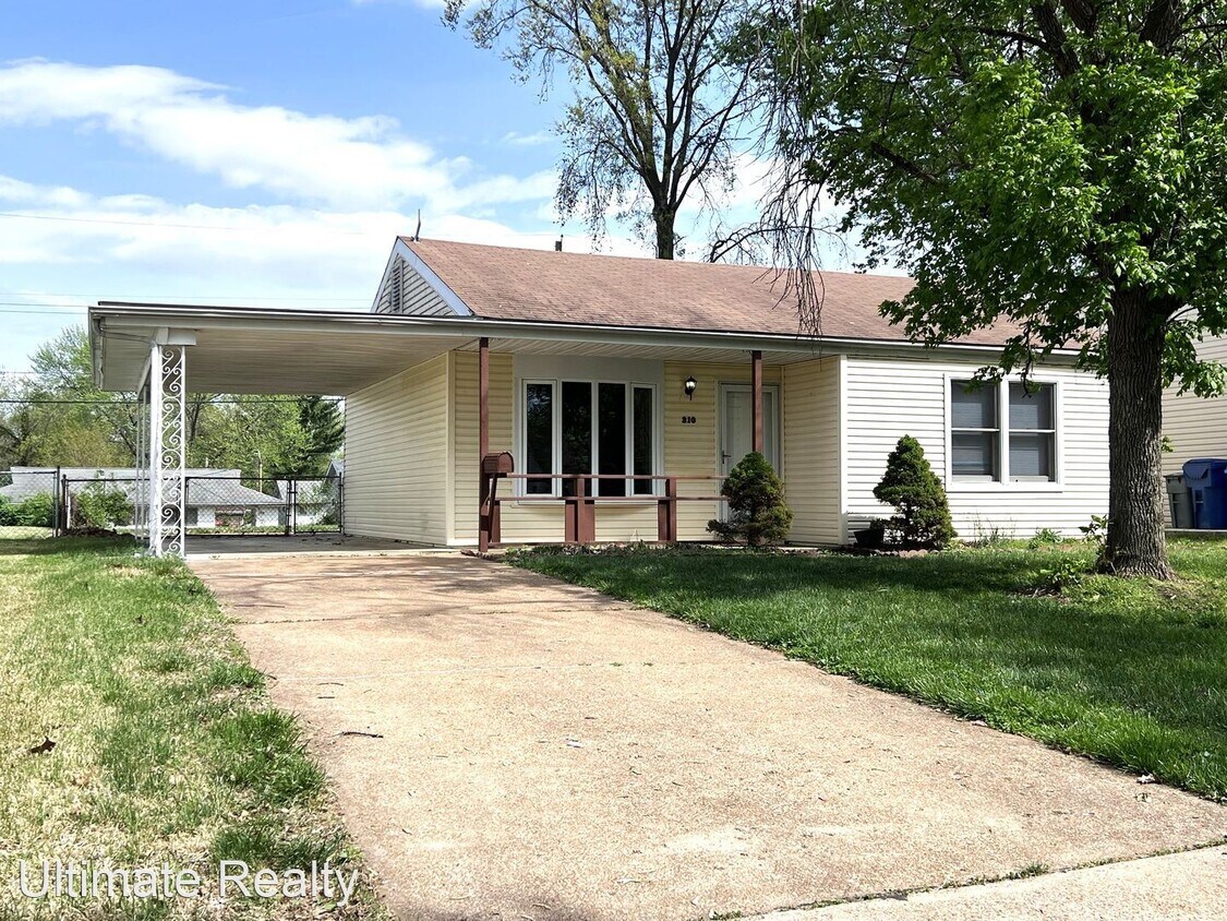 210 Brackleigh Ln, Florissant, MO 63031 House Rental in Florissant