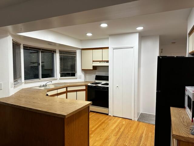 Foto del edificio - 7356 Hedgerow Ct