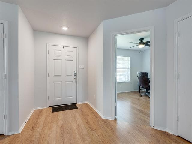 Building Photo - 542 Del Mar Dr