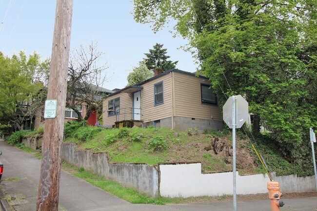 Foto del edificio - 1807-1811 SW Market St