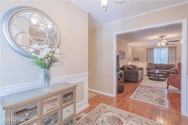 Building Photo - 3 br, 2 bath House - 4327 Quincy Court